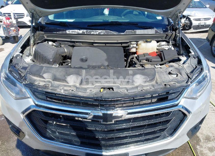 Photo 10 of 2020 Chevrolet Traverse FWD LS (VIN 1GNERFKW2LJ301147)