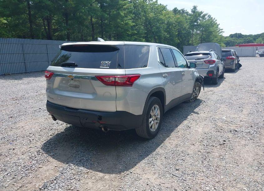 Photo 4 of 2021 Chevrolet Traverse FWD LS (VIN 1GNERFKW2MJ123371)