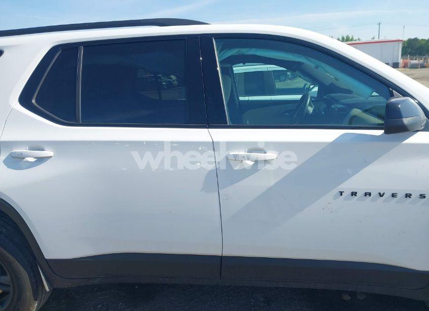 Photo 13 of 2022 Chevrolet Traverse FWD LS (VIN 1GNERFKW2NJ179022)