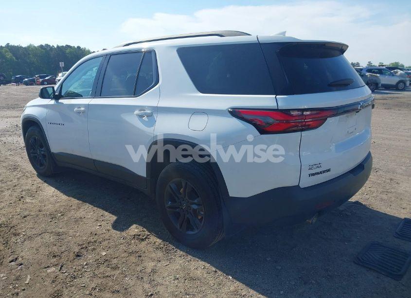 Photo 3 of 2022 Chevrolet Traverse FWD LS (VIN 1GNERFKW2NJ179022)