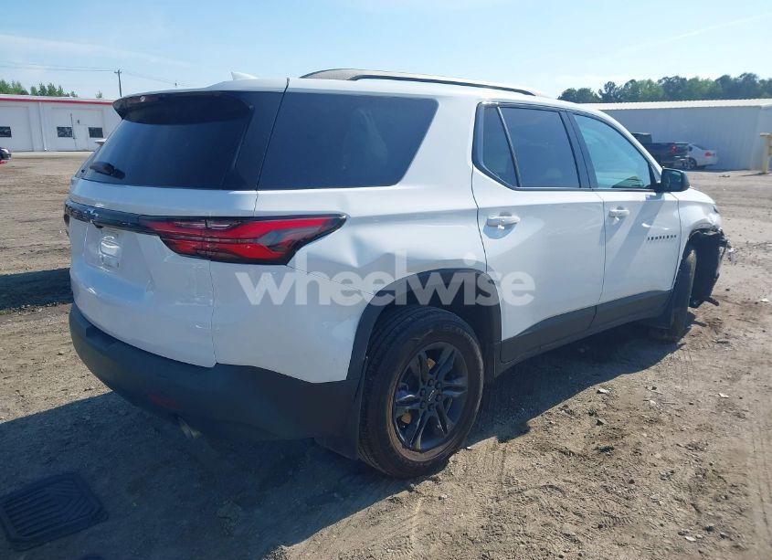 Photo 4 of 2022 Chevrolet Traverse FWD LS (VIN 1GNERFKW2NJ179022)