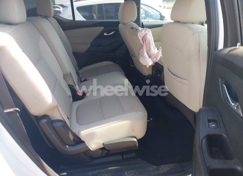 Photo 8 of 2022 Chevrolet Traverse FWD LS (VIN 1GNERFKW2NJ179022)