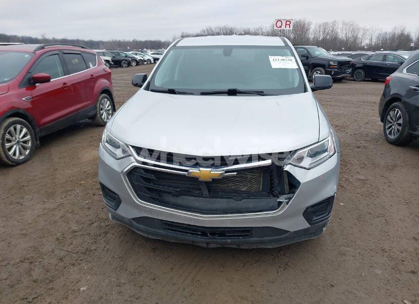 Photo 12 of 2018 Chevrolet Traverse LS (VIN 1GNERFKW3JJ106400)