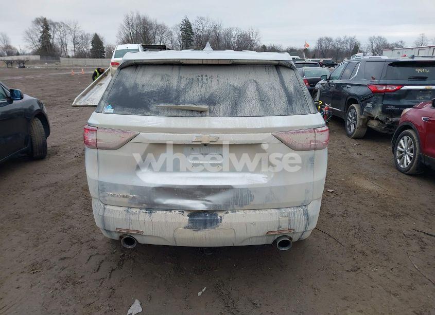 Photo 16 of 2018 Chevrolet Traverse LS (VIN 1GNERFKW3JJ106400)