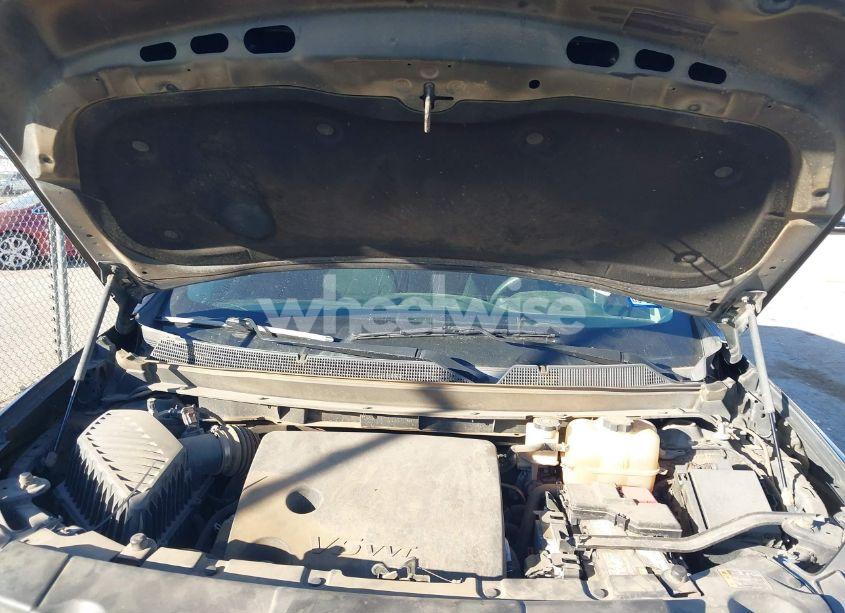 Photo 10 of 2018 Chevrolet Traverse LS (VIN 1GNERFKW3JJ140207)