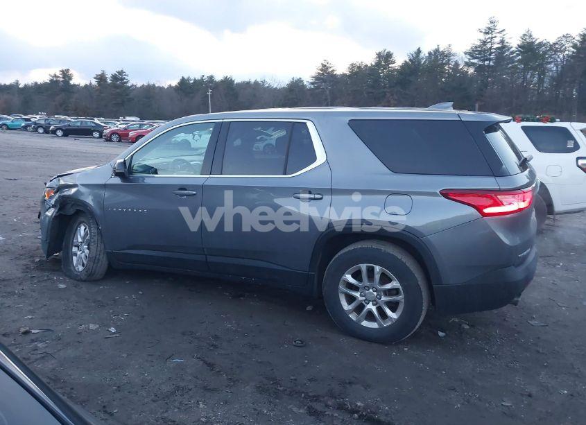 Photo 15 of 2018 Chevrolet Traverse LS (VIN 1GNERFKW3JJ282833)