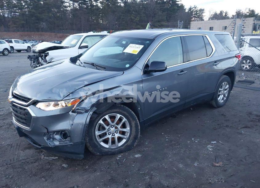 Photo 2 of 2018 Chevrolet Traverse LS (VIN 1GNERFKW3JJ282833)