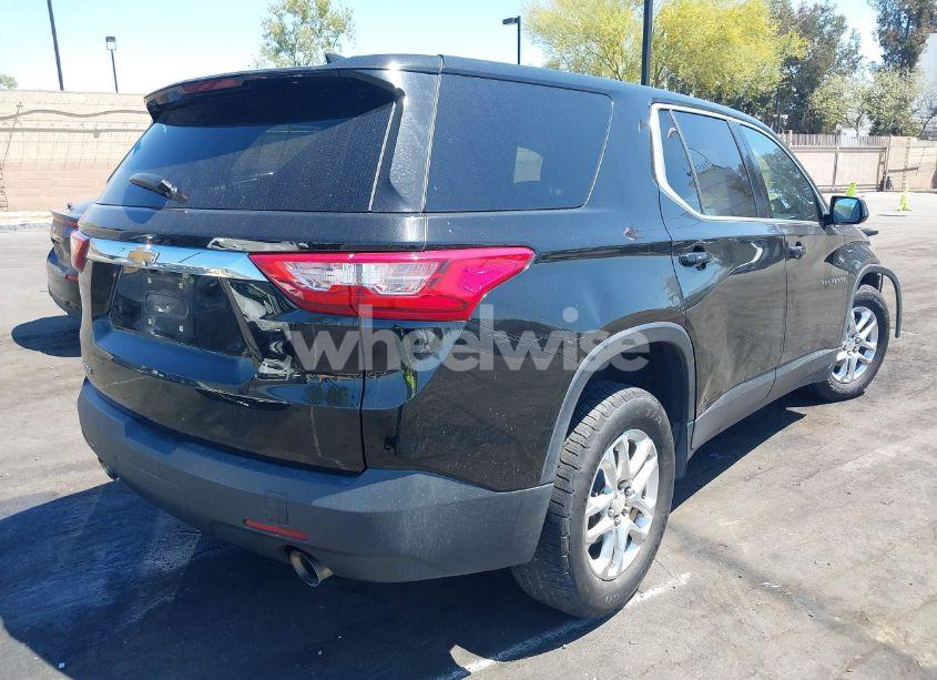 Photo 4 of 2019 Chevrolet Traverse LS (VIN 1GNERFKW3KJ222388)