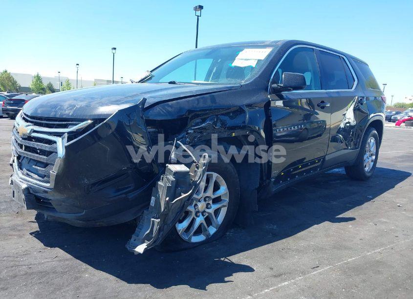 Photo 6 of 2019 Chevrolet Traverse LS (VIN 1GNERFKW3KJ222388)