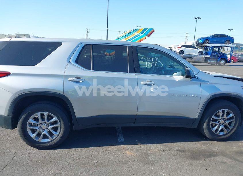 Photo 14 of 2019 Chevrolet Traverse LS (VIN 1GNERFKW3KJ238929)