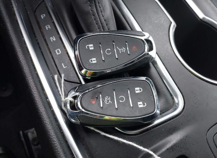 Photo 11 of 2019 Chevrolet Traverse LS (VIN 1GNERFKW3KJ246982)