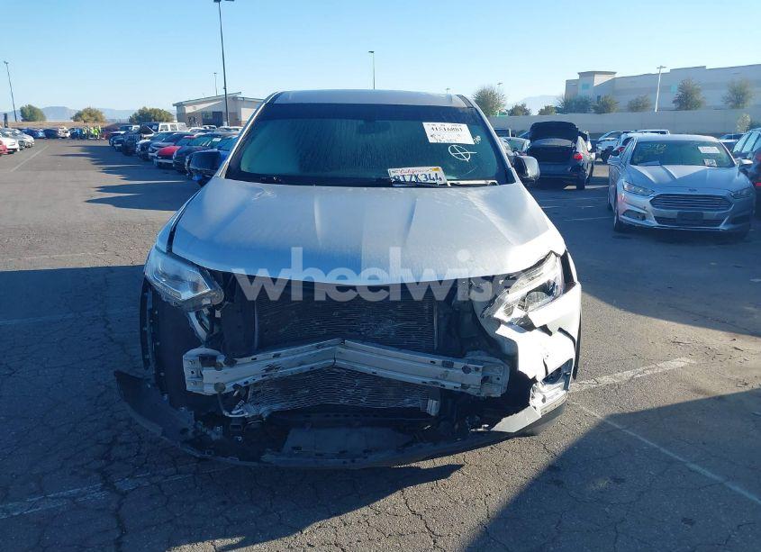 Photo 12 of 2020 Chevrolet Traverse FWD LS (VIN 1GNERFKW3LJ233389)