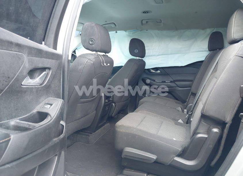 Photo 8 of 2020 Chevrolet Traverse FWD LS (VIN 1GNERFKW3LJ233389)