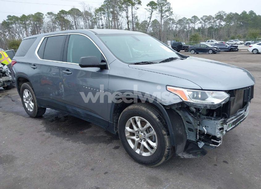 2020 Chevrolet Traverse FWD LS (VIN 1GNERFKW3LJ277117) main photo