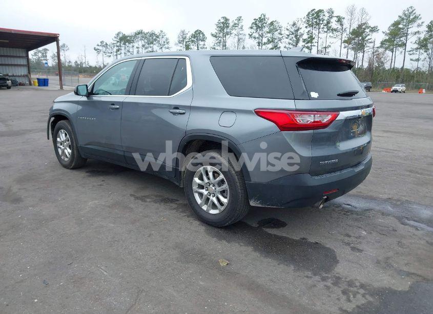 Photo 3 of 2020 Chevrolet Traverse FWD LS (VIN 1GNERFKW3LJ277117)