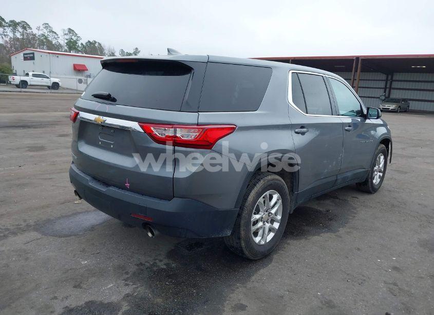 Photo 4 of 2020 Chevrolet Traverse FWD LS (VIN 1GNERFKW3LJ277117)