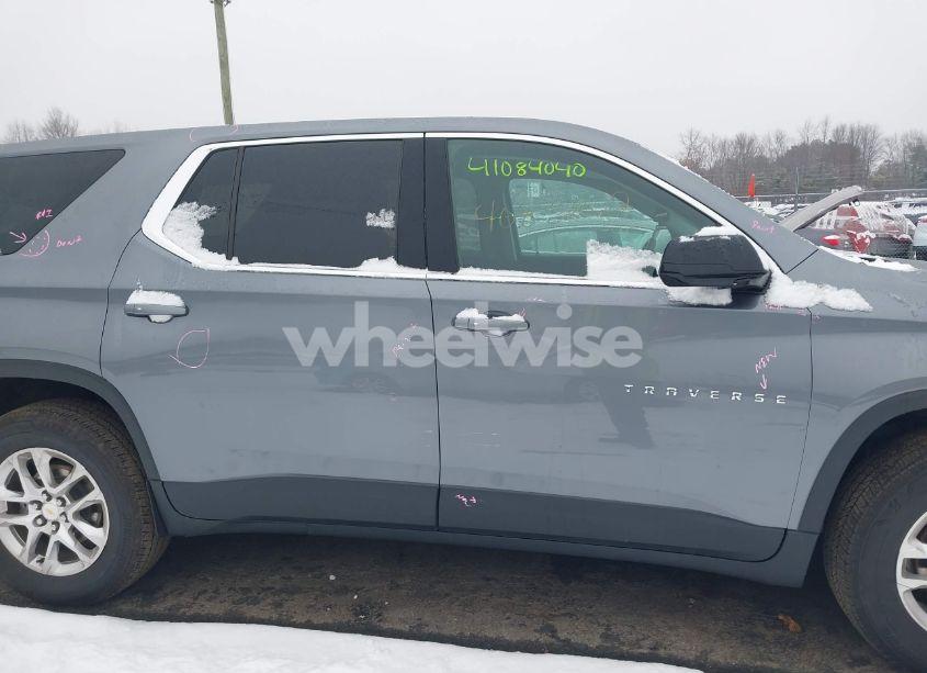 Photo 14 of 2021 Chevrolet Traverse FWD LS (VIN 1GNERFKW3MJ104005)