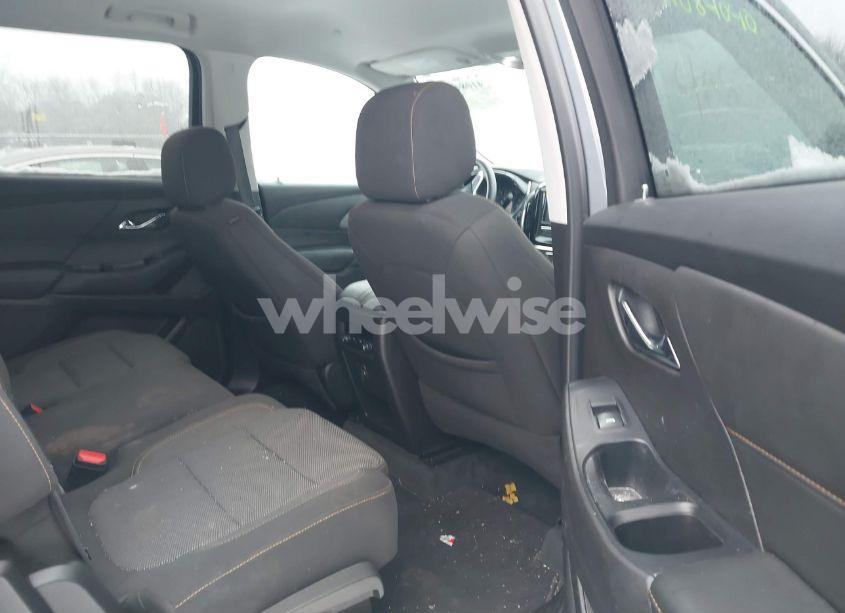 Photo 8 of 2021 Chevrolet Traverse FWD LS (VIN 1GNERFKW3MJ104005)