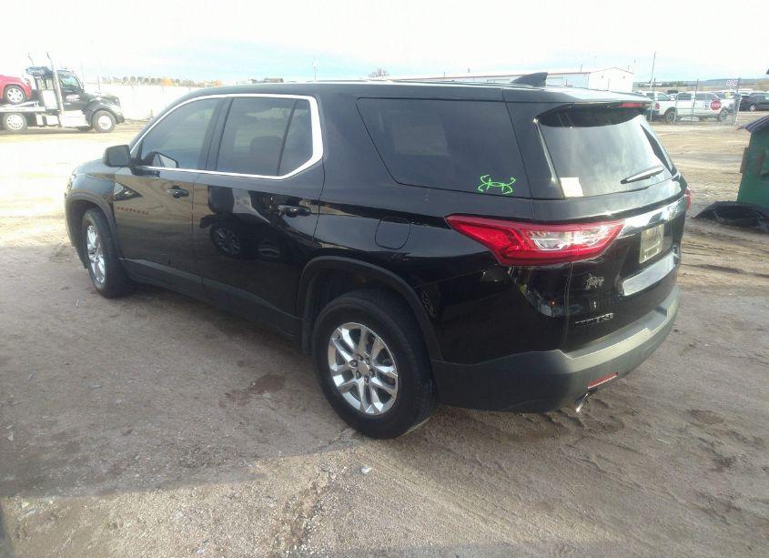 Photo 3 of 2021 Chevrolet Traverse FWD LS (VIN 1GNERFKW3MJ115487)