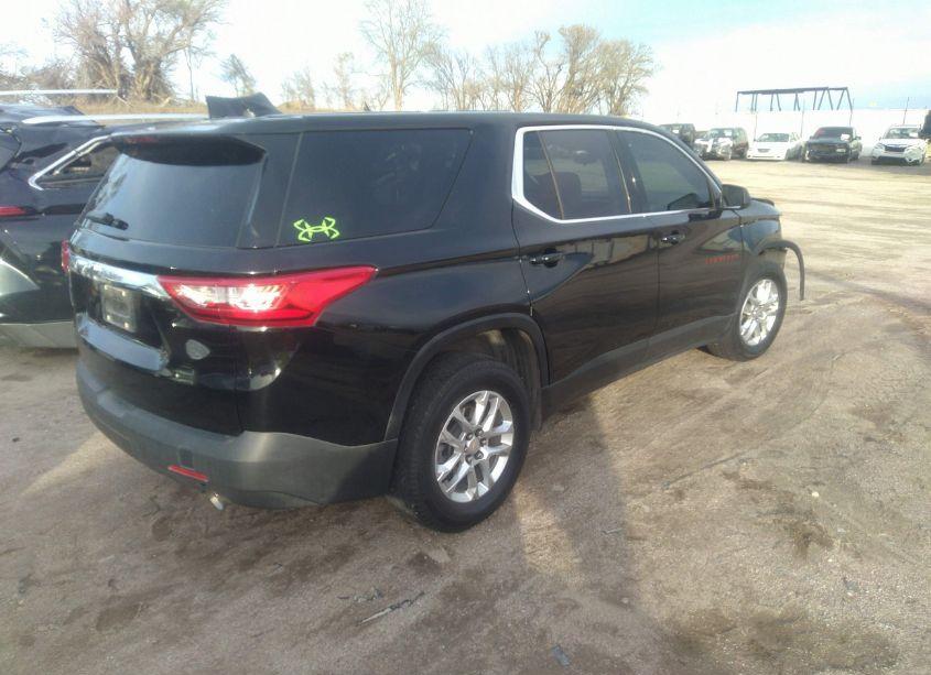 Photo 4 of 2021 Chevrolet Traverse FWD LS (VIN 1GNERFKW3MJ115487)