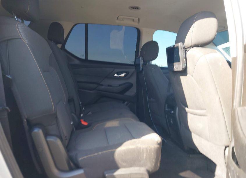 Photo 8 of 2021 Chevrolet Traverse LS (VIN 1GNERFKW3MJ168240)