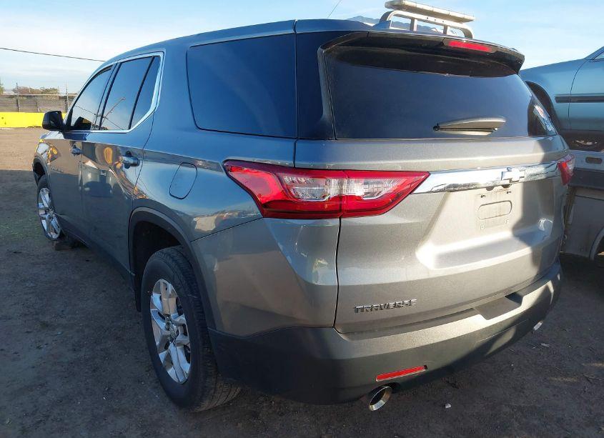 Photo 3 of 2021 Chevrolet Traverse FWD LS (VIN 1GNERFKW3MJ201253)