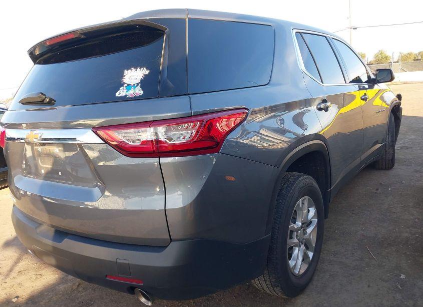 Photo 4 of 2021 Chevrolet Traverse FWD LS (VIN 1GNERFKW3MJ201253)