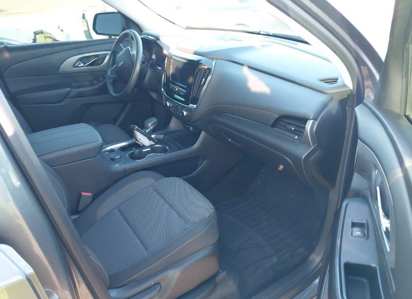 Photo 5 of 2021 Chevrolet Traverse FWD LS (VIN 1GNERFKW3MJ201253)