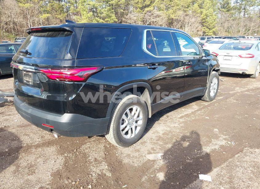 Photo 4 of 2022 Chevrolet Traverse FWD LS (VIN 1GNERFKW3NJ106211)
