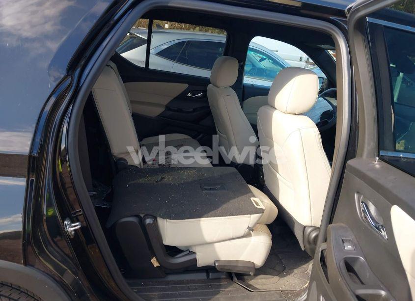 Photo 8 of 2022 Chevrolet Traverse FWD LS (VIN 1GNERFKW3NJ106211)