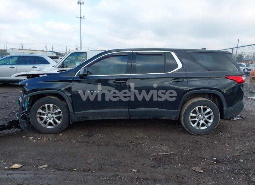 Photo 15 of 2019 Chevrolet Traverse LS (VIN 1GNERFKW4KJ131596)