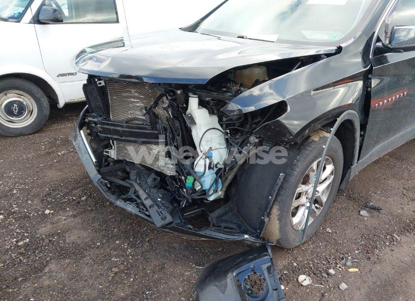 Photo 6 of 2019 Chevrolet Traverse LS (VIN 1GNERFKW4KJ131596)