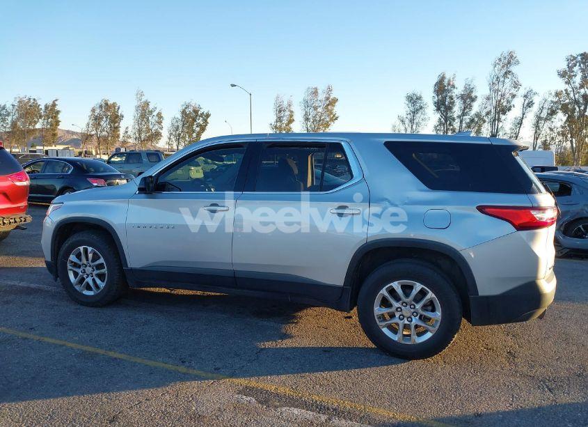 Photo 14 of 2020 Chevrolet Traverse FWD LS (VIN 1GNERFKW4LJ136329)