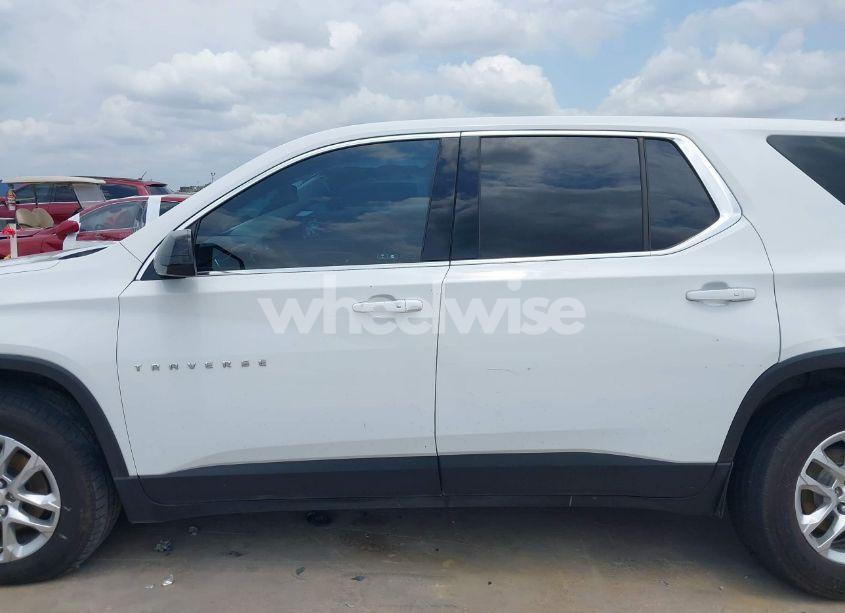 Photo 14 of 2020 Chevrolet Traverse FWD LS (VIN 1GNERFKW4LJ163269)