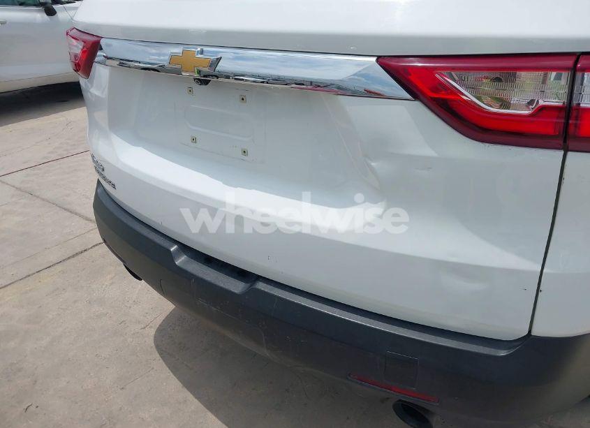 Photo 17 of 2020 Chevrolet Traverse FWD LS (VIN 1GNERFKW4LJ163269)