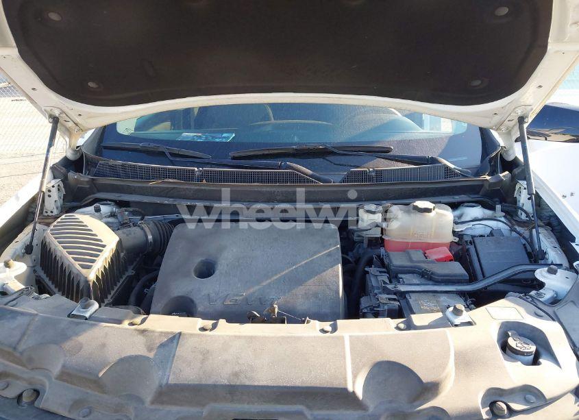 Photo 10 of 2020 Chevrolet Traverse FWD LS (VIN 1GNERFKW4LJ228864)