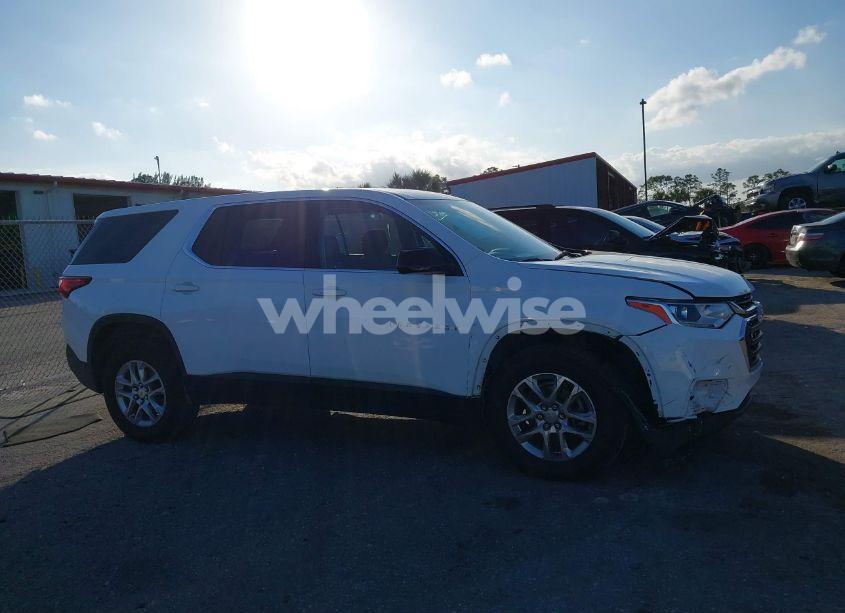 Photo 13 of 2020 Chevrolet Traverse FWD LS (VIN 1GNERFKW4LJ228864)