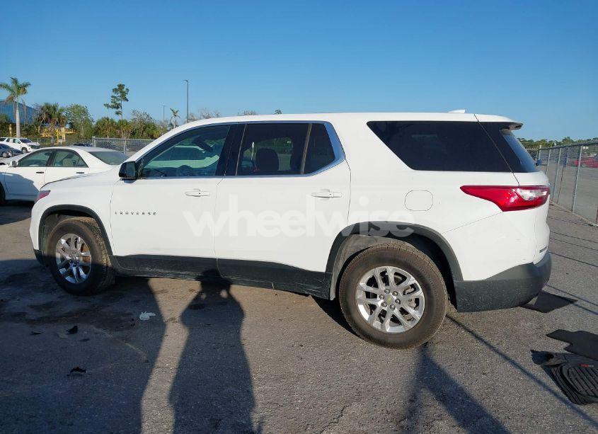 Photo 14 of 2020 Chevrolet Traverse FWD LS (VIN 1GNERFKW4LJ228864)