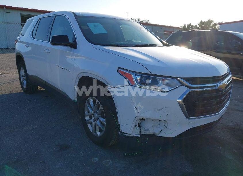 Photo 6 of 2020 Chevrolet Traverse FWD LS (VIN 1GNERFKW4LJ228864)