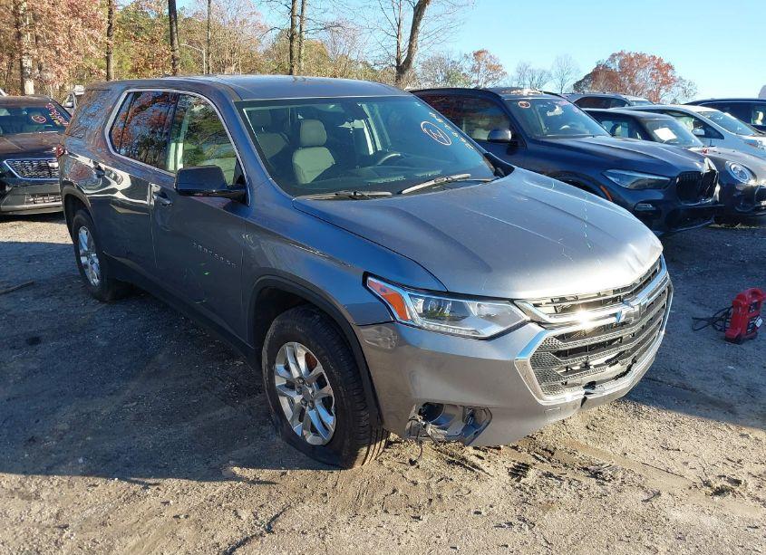 2020 Chevrolet Traverse FWD LS (VIN 1GNERFKW4LJ269284) main photo