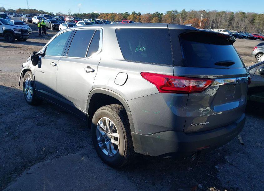Photo 3 of 2020 Chevrolet Traverse FWD LS (VIN 1GNERFKW4LJ269284)