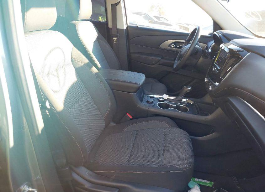 Photo 5 of 2020 Chevrolet Traverse FWD LS (VIN 1GNERFKW4LJ269284)