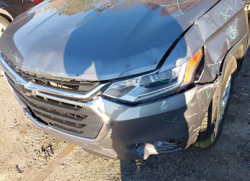 Photo 6 of 2020 Chevrolet Traverse FWD LS (VIN 1GNERFKW4LJ269284)