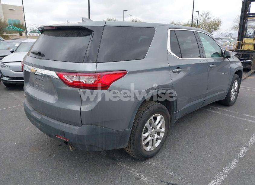 Photo 4 of 2020 Chevrolet Traverse FWD LS (VIN 1GNERFKW4LJ279975)