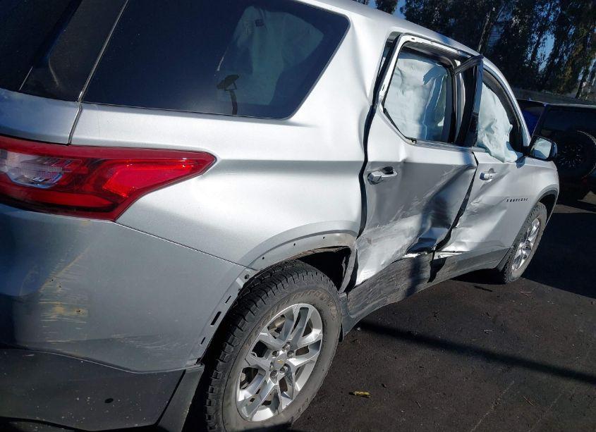 Photo 12 of 2020 Chevrolet Traverse FWD LS (VIN 1GNERFKW4LJ289597)