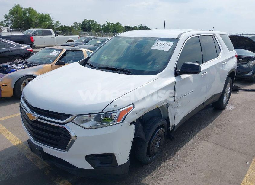 Photo 2 of 2020 Chevrolet Traverse FWD LS (VIN 1GNERFKW4LJ314465)