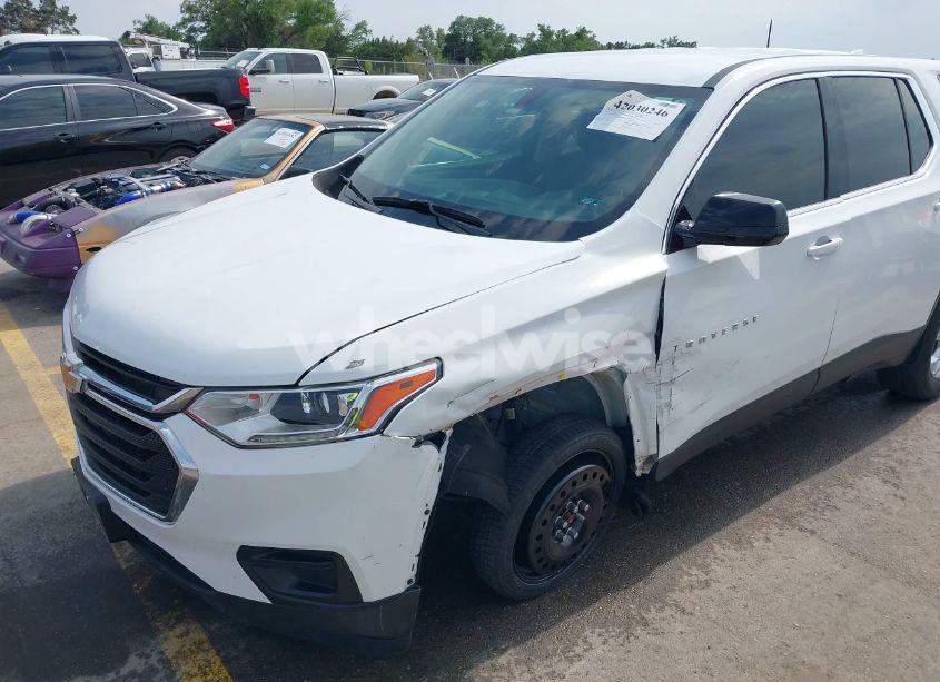 Photo 6 of 2020 Chevrolet Traverse FWD LS (VIN 1GNERFKW4LJ314465)