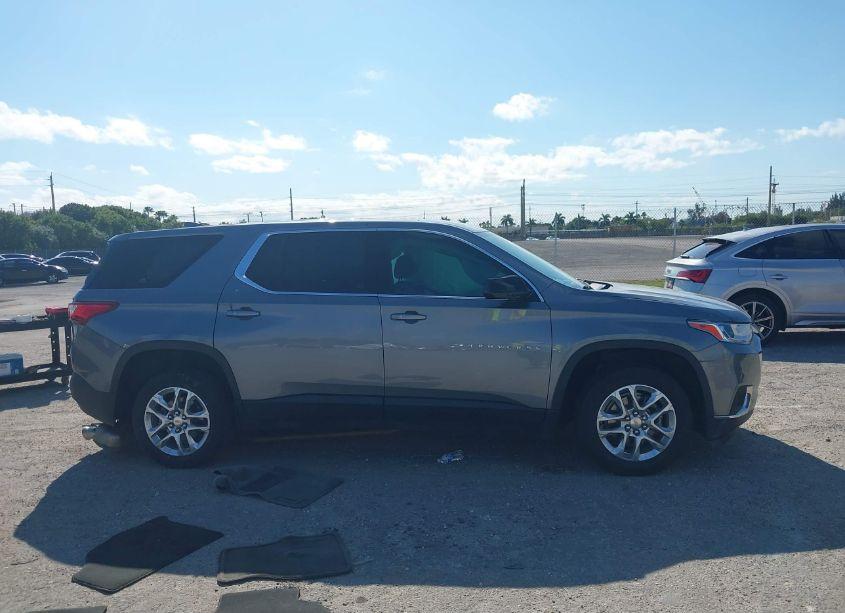 Photo 13 of 2020 Chevrolet Traverse FWD LS (VIN 1GNERFKW4LJ316426)