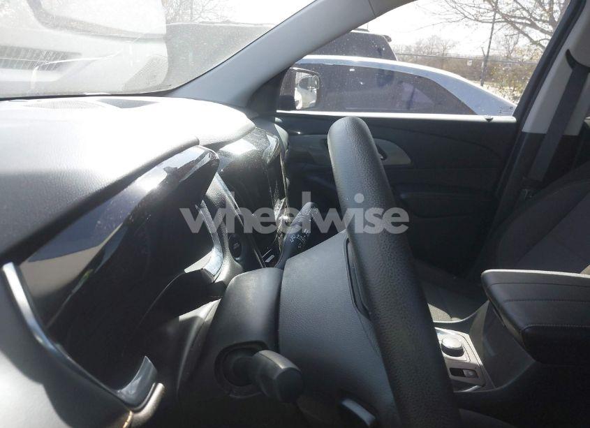 Photo 15 of 2021 Chevrolet Traverse FWD LS (VIN 1GNERFKW4MJ246475)