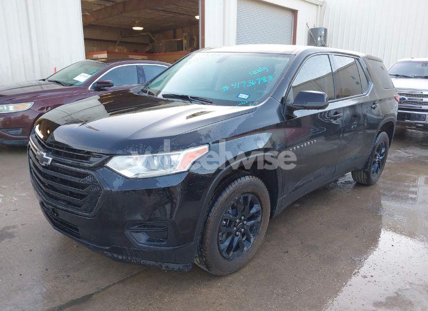 Photo 2 of 2021 Chevrolet Traverse FWD LS (VIN 1GNERFKW4MJ246475)